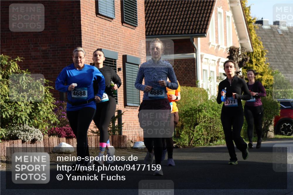 12.04.2026 - 45. Internationalen Wilhelmsburger Insellauf Yannick Fuchs http://msf.ph/oto/9477159 12.04.2026 09:04:34 Laufen 4688, 4685, 3371 meine-sportfotos.de