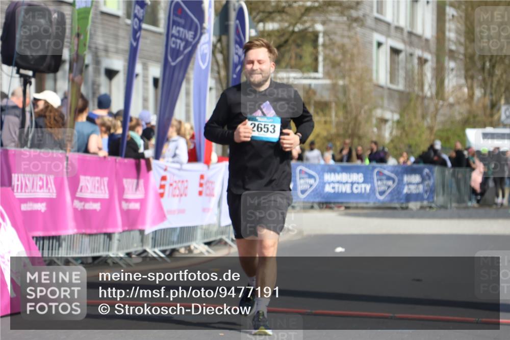 12.04.2026 - 45. Internationalen Wilhelmsburger Insellauf Strokosch-Dieckow http://msf.ph/oto/9477191 12.04.2026 11:36:41 Ziel 2653 meine-sportfotos.de