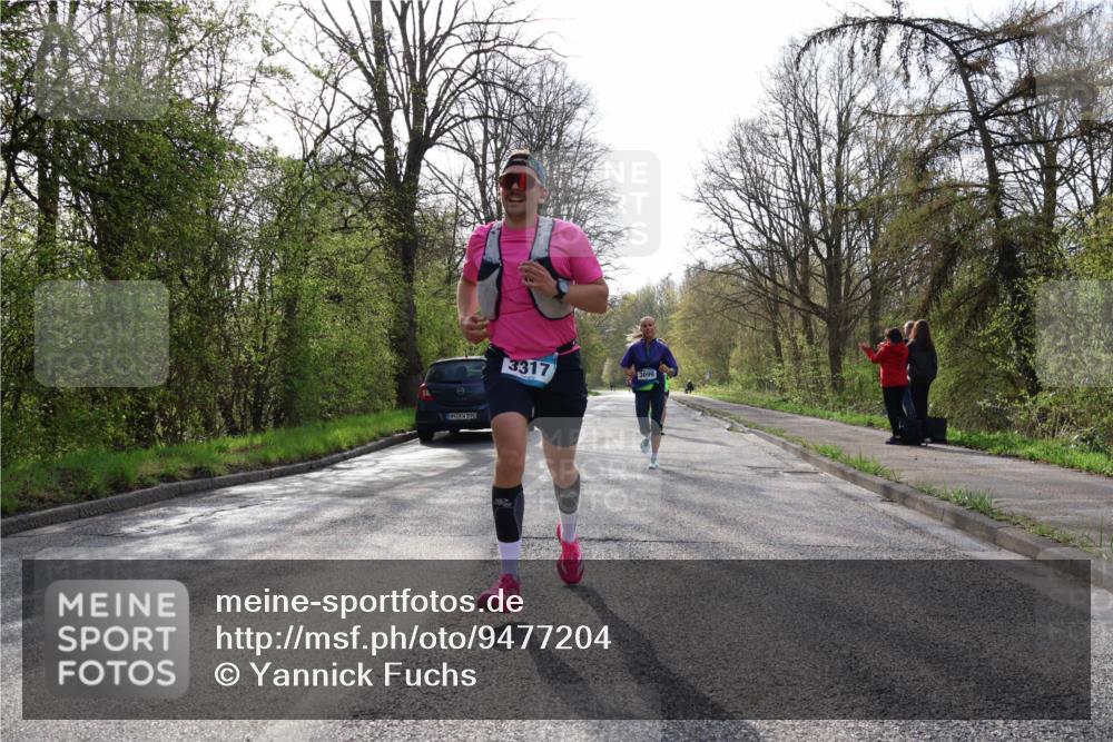12.04.2026 - 45. Internationalen Wilhelmsburger Insellauf Yannick Fuchs http://msf.ph/oto/9477204 12.04.2026 10:12:37 Laufen 3317, 890, 3099 meine-sportfotos.de