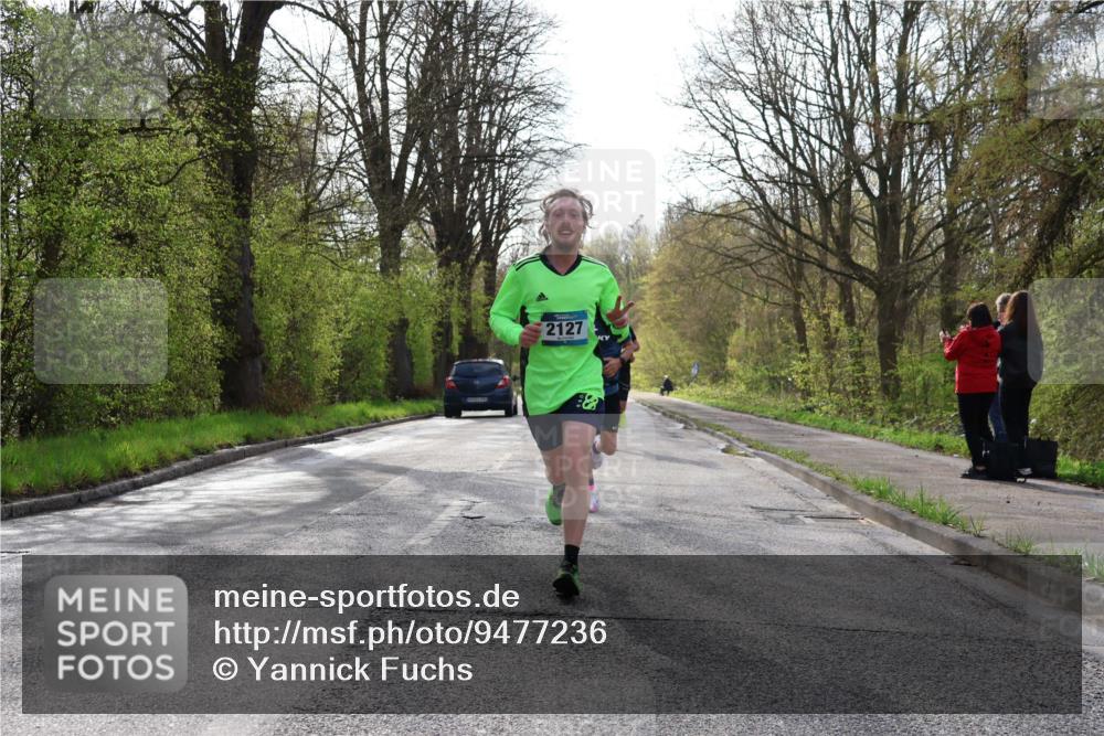 12.04.2026 - 45. Internationalen Wilhelmsburger Insellauf Yannick Fuchs http://msf.ph/oto/9477236 12.04.2026 10:12:39 Laufen 2127 meine-sportfotos.de