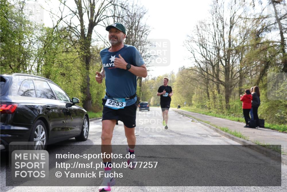 12.04.2026 - 45. Internationalen Wilhelmsburger Insellauf Yannick Fuchs http://msf.ph/oto/9477257 12.04.2026 10:12:41 Laufen 2253 meine-sportfotos.de