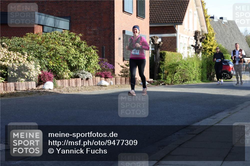 12.04.2026 - 45. Internationalen Wilhelmsburger Insellauf Yannick Fuchs http://msf.ph/oto/9477309 12.04.2026 09:04:54 Laufen 3451, 456 meine-sportfotos.de