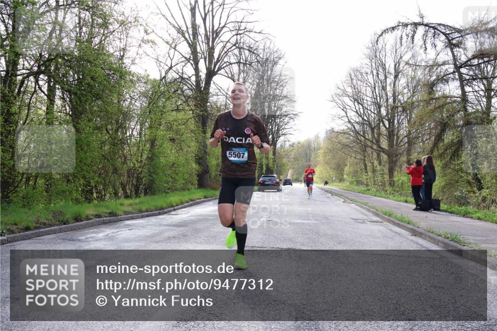12.04.2026 - 45. Internationalen Wilhelmsburger Insellauf Yannick Fuchs http://msf.ph/oto/9477312 12.04.2026 10:12:46 Laufen 5507 meine-sportfotos.de