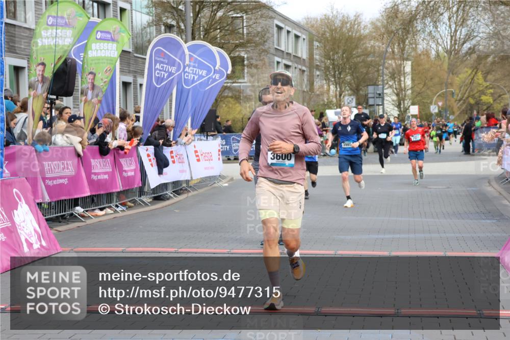 12.04.2026 - 45. Internationalen Wilhelmsburger Insellauf Strokosch-Dieckow http://msf.ph/oto/9477315 12.04.2026 12:57:22 Ziel 5147, 3600, 2491, 3985, 4598 meine-sportfotos.de