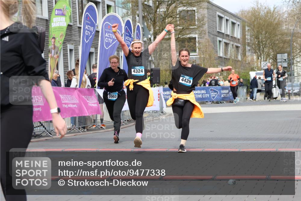 12.04.2026 - 45. Internationalen Wilhelmsburger Insellauf Strokosch-Dieckow http://msf.ph/oto/9477338 12.04.2026 13:31:00 Ziel 2514, 2515, 4324, 4429, 2003 meine-sportfotos.de