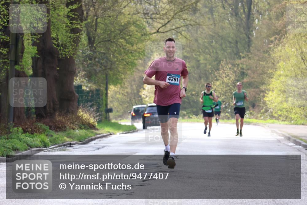 12.04.2026 - 45. Internationalen Wilhelmsburger Insellauf Yannick Fuchs http://msf.ph/oto/9477407 12.04.2026 10:12:55 Laufen 4291 meine-sportfotos.de
