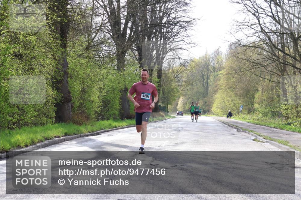 12.04.2026 - 45. Internationalen Wilhelmsburger Insellauf Yannick Fuchs http://msf.ph/oto/9477456 12.04.2026 10:13:00 Laufen 4291 meine-sportfotos.de