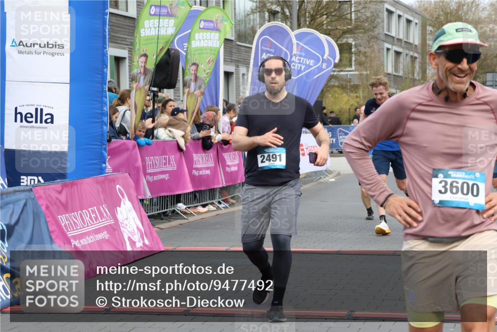 12.04.2026 - 45. Internationalen Wilhelmsburger Insellauf Strokosch-Dieckow http://msf.ph/oto/9477492 12.04.2026 12:57:24 Ziel 3600, 2491, 3985, 4598, 3921, 5343 meine-sportfotos.de