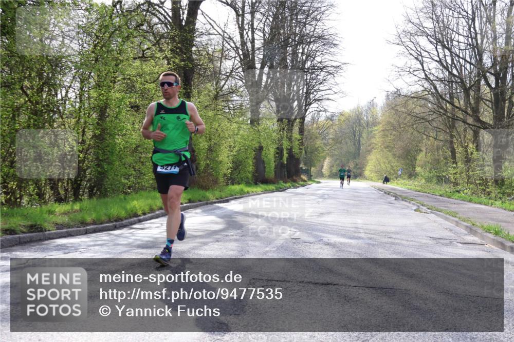 12.04.2026 - 45. Internationalen Wilhelmsburger Insellauf Yannick Fuchs http://msf.ph/oto/9477535 12.04.2026 10:13:12 Laufen 5271 meine-sportfotos.de