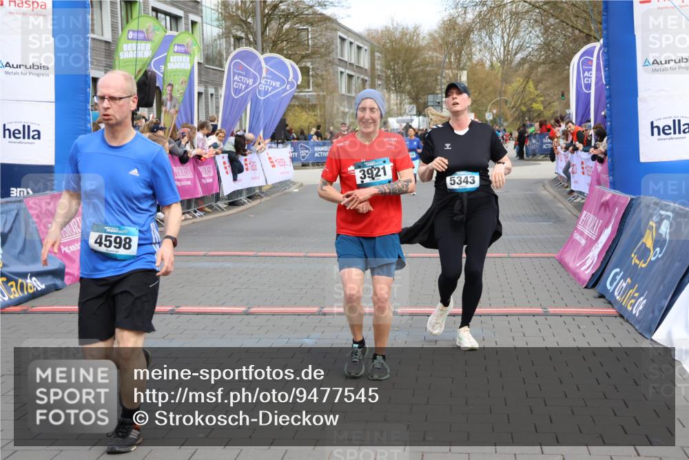 12.04.2026 - 45. Internationalen Wilhelmsburger Insellauf Strokosch-Dieckow http://msf.ph/oto/9477545 12.04.2026 12:57:29 Ziel 3985, 4598, 3921, 5343, 3867, 5500, 5073, 5189 meine-sportfotos.de