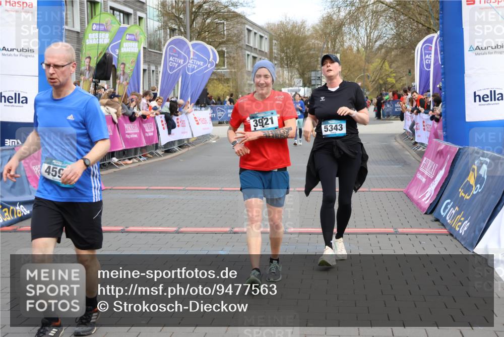12.04.2026 - 45. Internationalen Wilhelmsburger Insellauf Strokosch-Dieckow http://msf.ph/oto/9477563 12.04.2026 12:57:29 Ziel 3985, 4598, 3921, 5343, 3867, 5500, 5073, 5189 meine-sportfotos.de