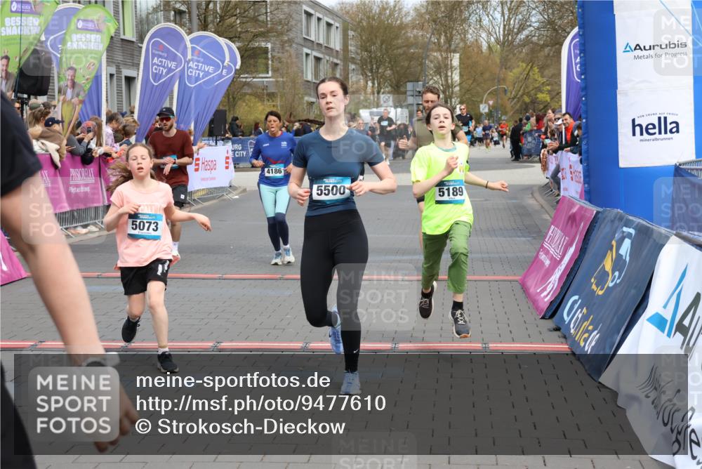 12.04.2026 - 45. Internationalen Wilhelmsburger Insellauf Strokosch-Dieckow http://msf.ph/oto/9477610 12.04.2026 12:57:33 Ziel 3867, 5500, 5073, 5189, 3287, 4186, 4375 meine-sportfotos.de