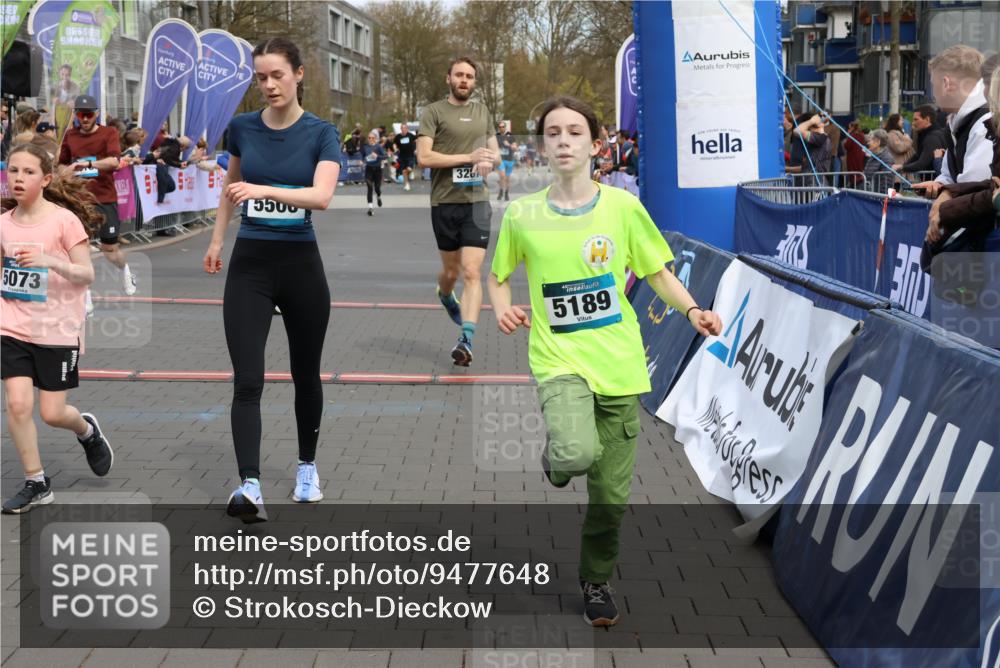 12.04.2026 - 45. Internationalen Wilhelmsburger Insellauf Strokosch-Dieckow http://msf.ph/oto/9477648 12.04.2026 12:57:34 Ziel 3867, 5500, 5073, 5189, 3287, 4186, 4375, 3973 meine-sportfotos.de