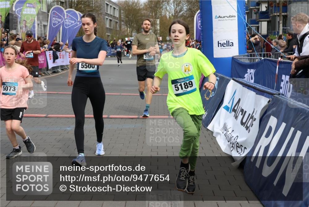 12.04.2026 - 45. Internationalen Wilhelmsburger Insellauf Strokosch-Dieckow http://msf.ph/oto/9477654 12.04.2026 12:57:34 Ziel 3867, 5500, 5073, 5189, 3287, 4186, 4375, 3973 meine-sportfotos.de