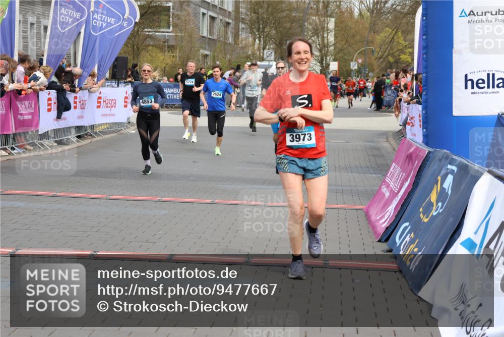 12.04.2026 - 45. Internationalen Wilhelmsburger Insellauf Strokosch-Dieckow http://msf.ph/oto/9477667 12.04.2026 12:57:39 Ziel 3973, 4853, 4569, 2624 meine-sportfotos.de