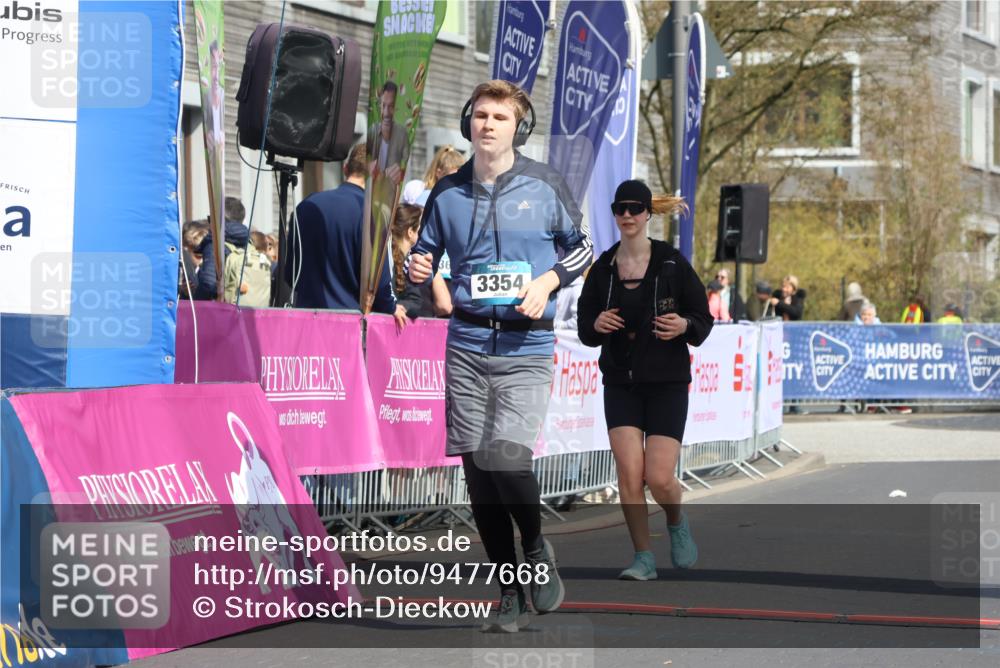 12.04.2026 - 45. Internationalen Wilhelmsburger Insellauf Strokosch-Dieckow http://msf.ph/oto/9477668 12.04.2026 11:39:05 Ziel 3354, 2955 meine-sportfotos.de