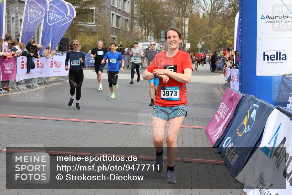 12.04.2026 - 45. Internationalen Wilhelmsburger Insellauf Strokosch-Dieckow http://msf.ph/oto/9477711 12.04.2026 12:57:40 Ziel 3973, 4853, 4569, 2624, 5801, 4097 meine-sportfotos.de
