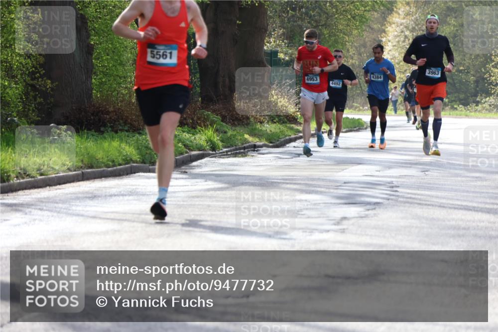 12.04.2026 - 45. Internationalen Wilhelmsburger Insellauf Yannick Fuchs http://msf.ph/oto/9477732 12.04.2026 10:14:12 Laufen 5561, 4953, 4492, 3963, 4384 meine-sportfotos.de