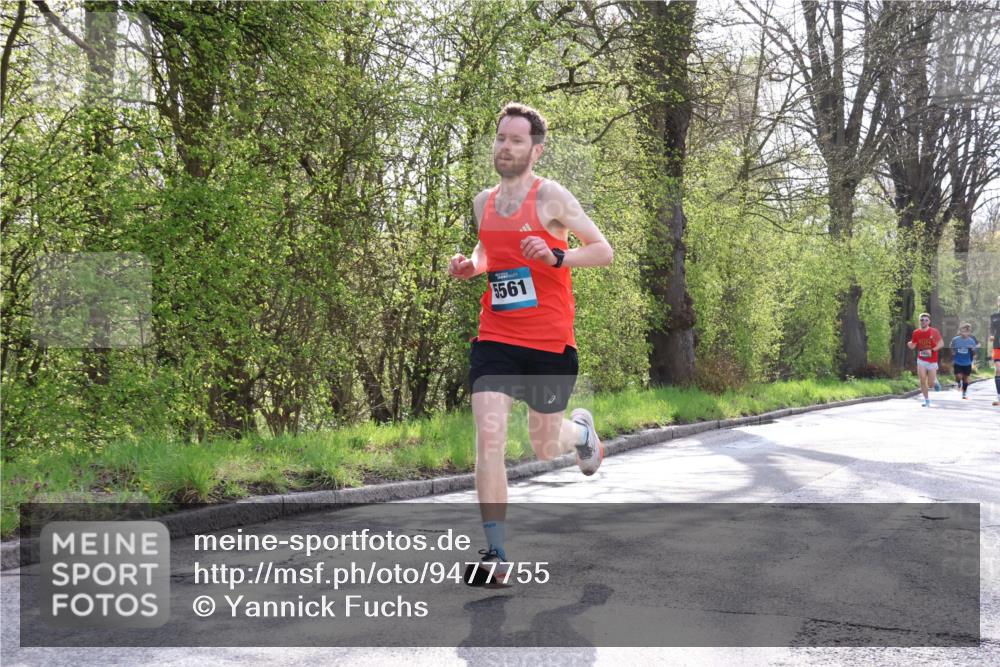 12.04.2026 - 45. Internationalen Wilhelmsburger Insellauf Yannick Fuchs http://msf.ph/oto/9477755 12.04.2026 10:14:16 Laufen 5561 meine-sportfotos.de