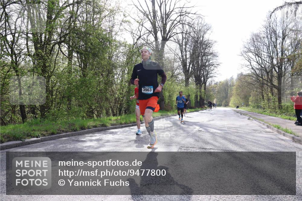 12.04.2026 - 45. Internationalen Wilhelmsburger Insellauf Yannick Fuchs http://msf.ph/oto/9477800 12.04.2026 10:14:22 Laufen 3963, 4384 meine-sportfotos.de
