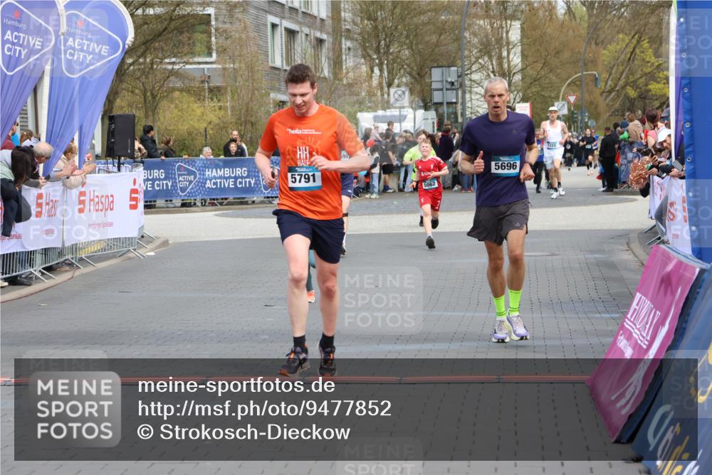 12.04.2026 - 45. Internationalen Wilhelmsburger Insellauf Strokosch-Dieckow http://msf.ph/oto/9477852 12.04.2026 12:57:50 Ziel 5744, 4524, 4259, 5791, 5696, 4740 meine-sportfotos.de