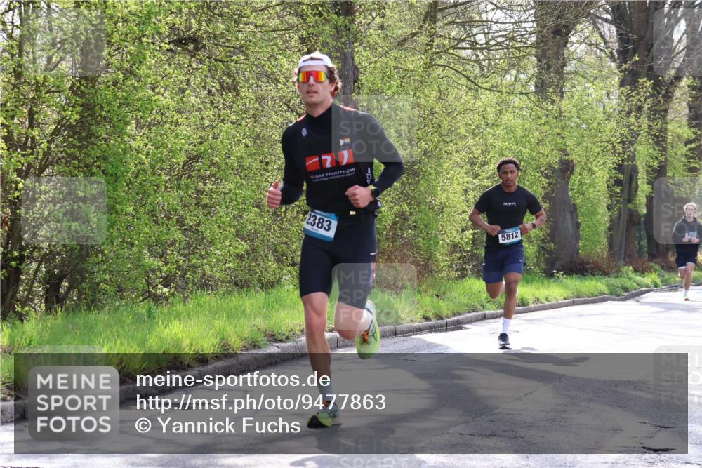 12.04.2026 - 45. Internationalen Wilhelmsburger Insellauf Yannick Fuchs http://msf.ph/oto/9477863 12.04.2026 10:14:30 Laufen 2383, 1977, 09, 5812, 4563 meine-sportfotos.de