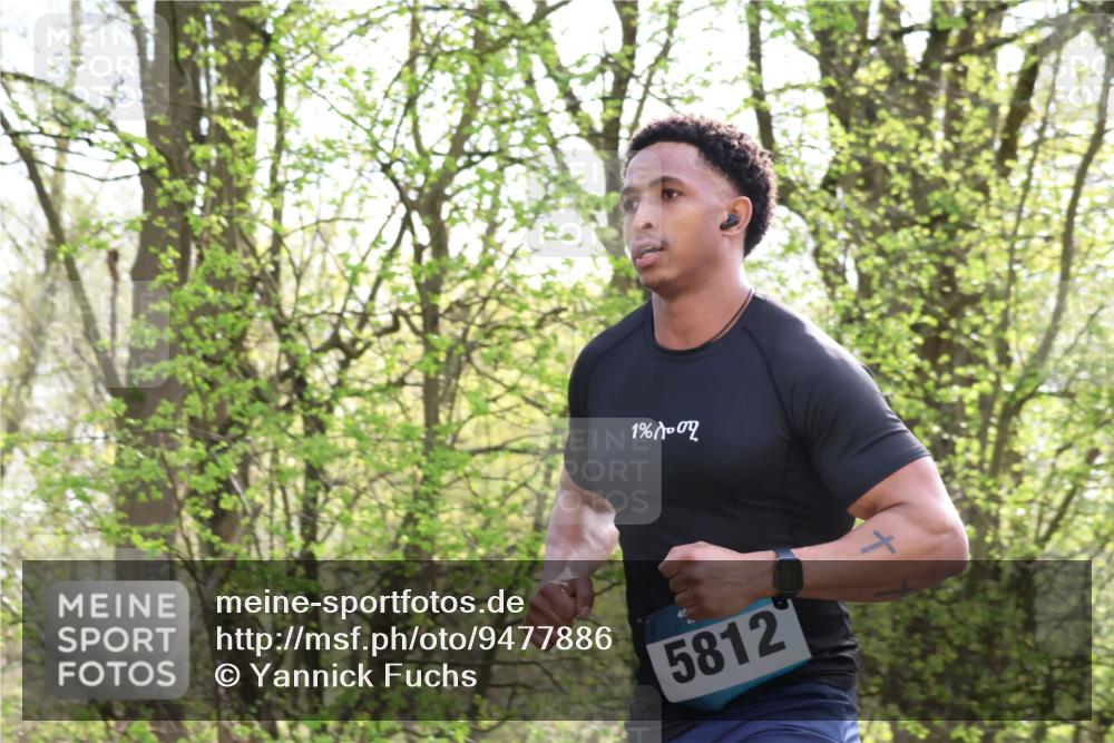 12.04.2026 - 45. Internationalen Wilhelmsburger Insellauf Yannick Fuchs http://msf.ph/oto/9477886 12.04.2026 10:14:34 Laufen 1, 5812 meine-sportfotos.de