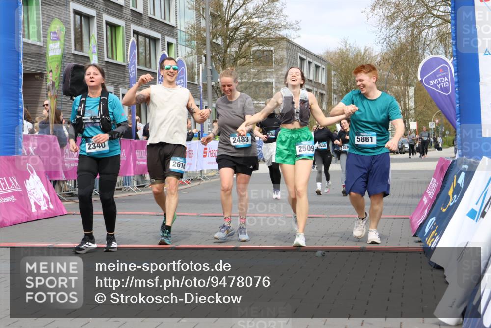12.04.2026 - 45. Internationalen Wilhelmsburger Insellauf Strokosch-Dieckow http://msf.ph/oto/9478076 12.04.2026 13:29:49 Ziel 2340, 5861, 2509, 2483, 2616, 5535, 5536, 5539 meine-sportfotos.de