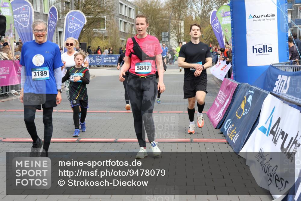 12.04.2026 - 45. Internationalen Wilhelmsburger Insellauf Strokosch-Dieckow http://msf.ph/oto/9478079 12.04.2026 12:58:09 Ziel 5736, 3189, 5847, 3439, 5232, 5277, 3863, 4887 meine-sportfotos.de