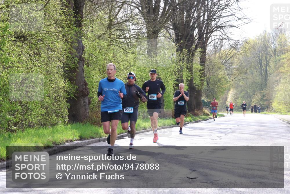 12.04.2026 - 45. Internationalen Wilhelmsburger Insellauf Yannick Fuchs http://msf.ph/oto/9478088 12.04.2026 10:15:06 Laufen 2702, 3561, 3813 meine-sportfotos.de