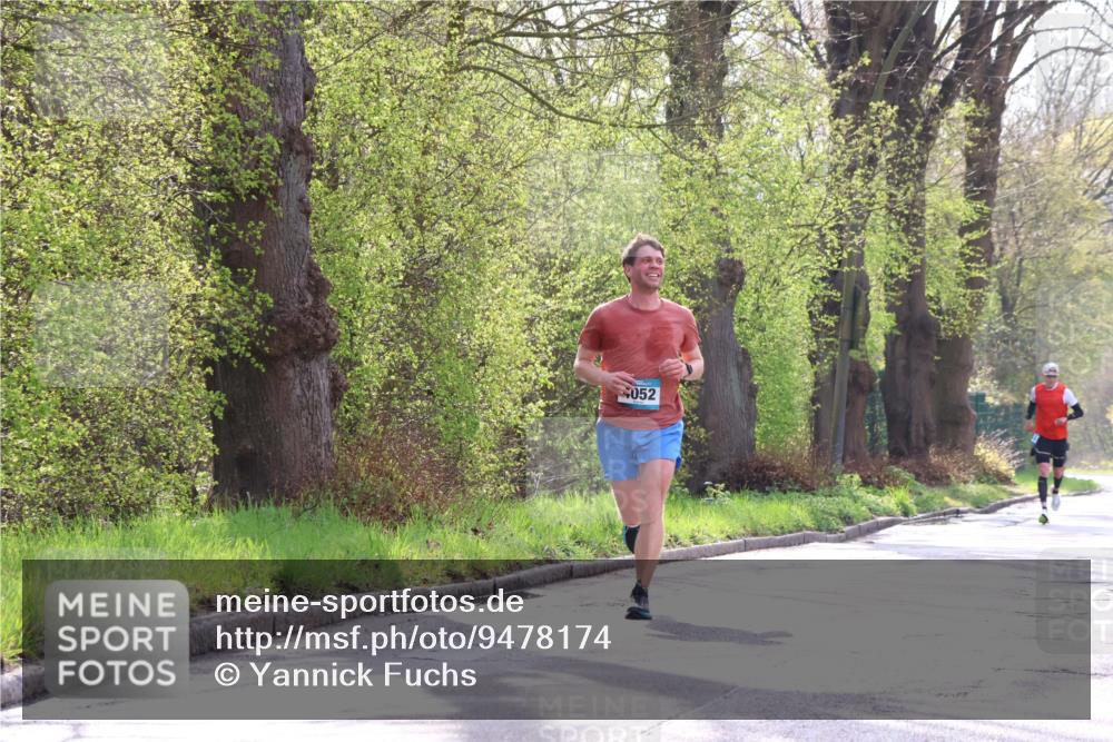 12.04.2026 - 45. Internationalen Wilhelmsburger Insellauf Yannick Fuchs http://msf.ph/oto/9478174 12.04.2026 10:15:15 Laufen 052 meine-sportfotos.de