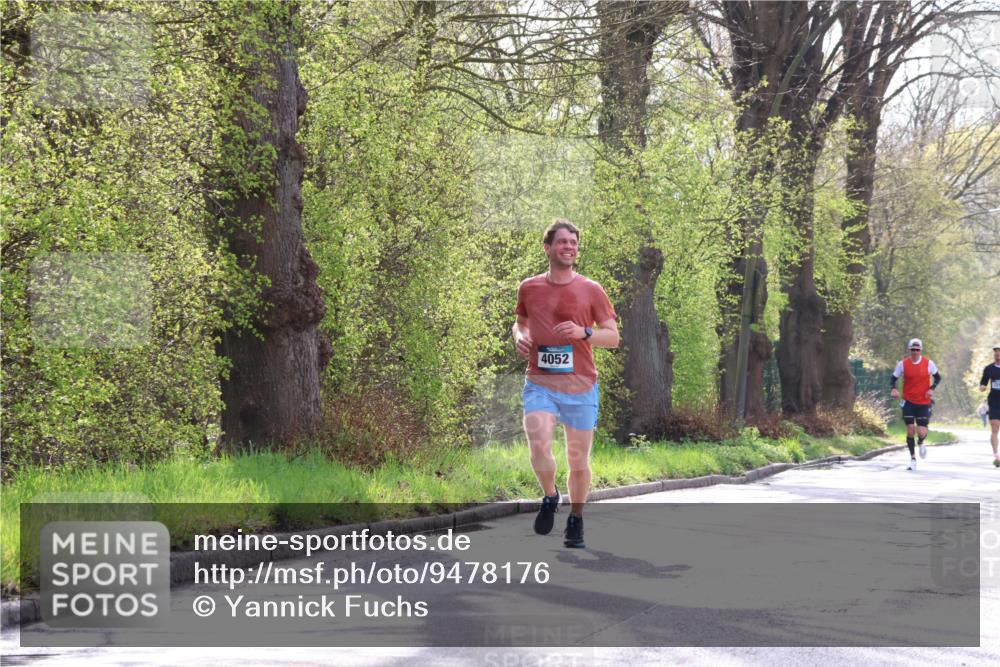 12.04.2026 - 45. Internationalen Wilhelmsburger Insellauf Yannick Fuchs http://msf.ph/oto/9478176 12.04.2026 10:15:15 Laufen 4052 meine-sportfotos.de