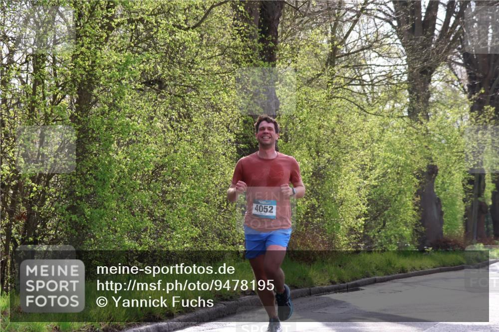 12.04.2026 - 45. Internationalen Wilhelmsburger Insellauf Yannick Fuchs http://msf.ph/oto/9478195 12.04.2026 10:15:17 Laufen 4052 meine-sportfotos.de