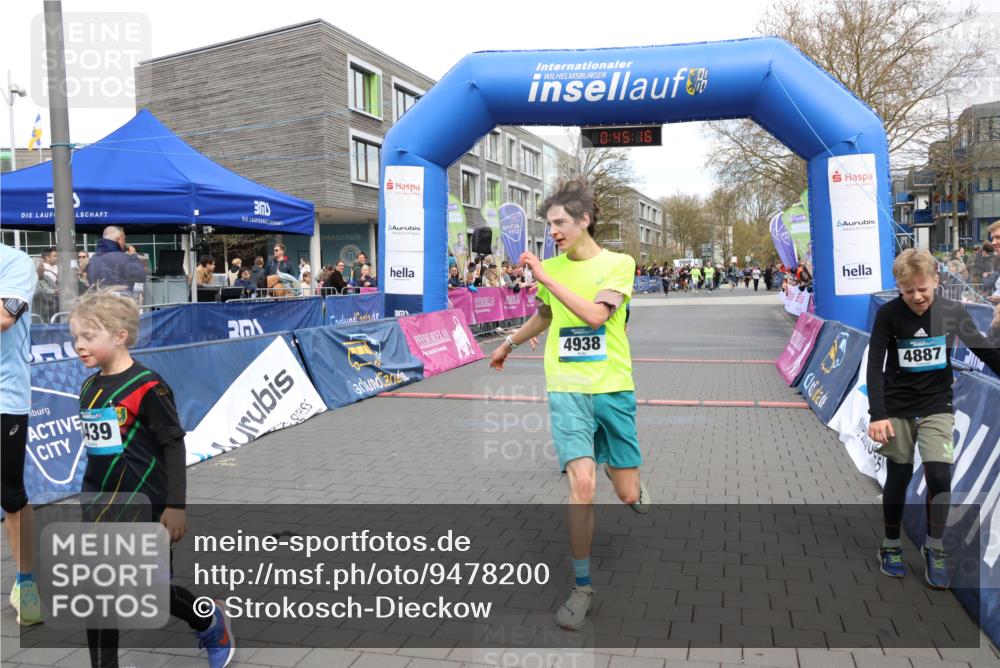 12.04.2026 - 45. Internationalen Wilhelmsburger Insellauf Strokosch-Dieckow http://msf.ph/oto/9478200 12.04.2026 12:58:16 Ziel 4938, 3213, 2447 meine-sportfotos.de