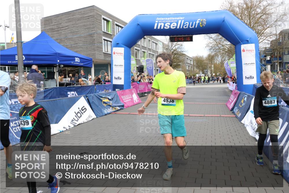 12.04.2026 - 45. Internationalen Wilhelmsburger Insellauf Strokosch-Dieckow http://msf.ph/oto/9478210 12.04.2026 12:58:16 Ziel 4938, 3213, 2447 meine-sportfotos.de