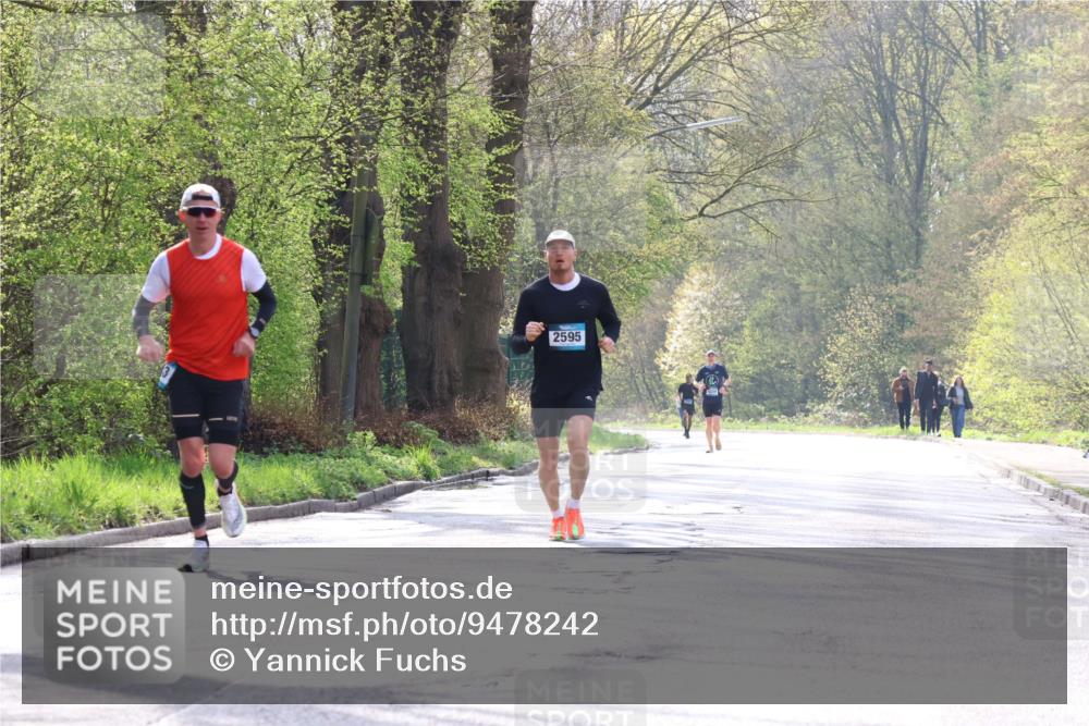 12.04.2026 - 45. Internationalen Wilhelmsburger Insellauf Yannick Fuchs http://msf.ph/oto/9478242 12.04.2026 10:15:22 Laufen 2595 meine-sportfotos.de