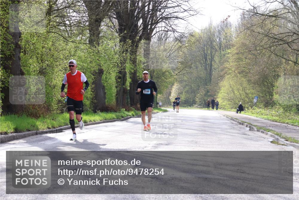 12.04.2026 - 45. Internationalen Wilhelmsburger Insellauf Yannick Fuchs http://msf.ph/oto/9478254 12.04.2026 10:15:23 Laufen 2595 meine-sportfotos.de