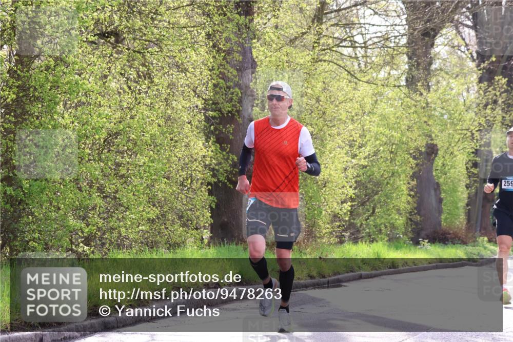 12.04.2026 - 45. Internationalen Wilhelmsburger Insellauf Yannick Fuchs http://msf.ph/oto/9478263 12.04.2026 10:15:24 Laufen 259 meine-sportfotos.de