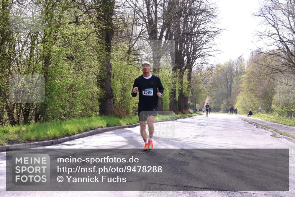 12.04.2026 - 45. Internationalen Wilhelmsburger Insellauf Yannick Fuchs http://msf.ph/oto/9478288 12.04.2026 10:15:26 Laufen 2595 meine-sportfotos.de