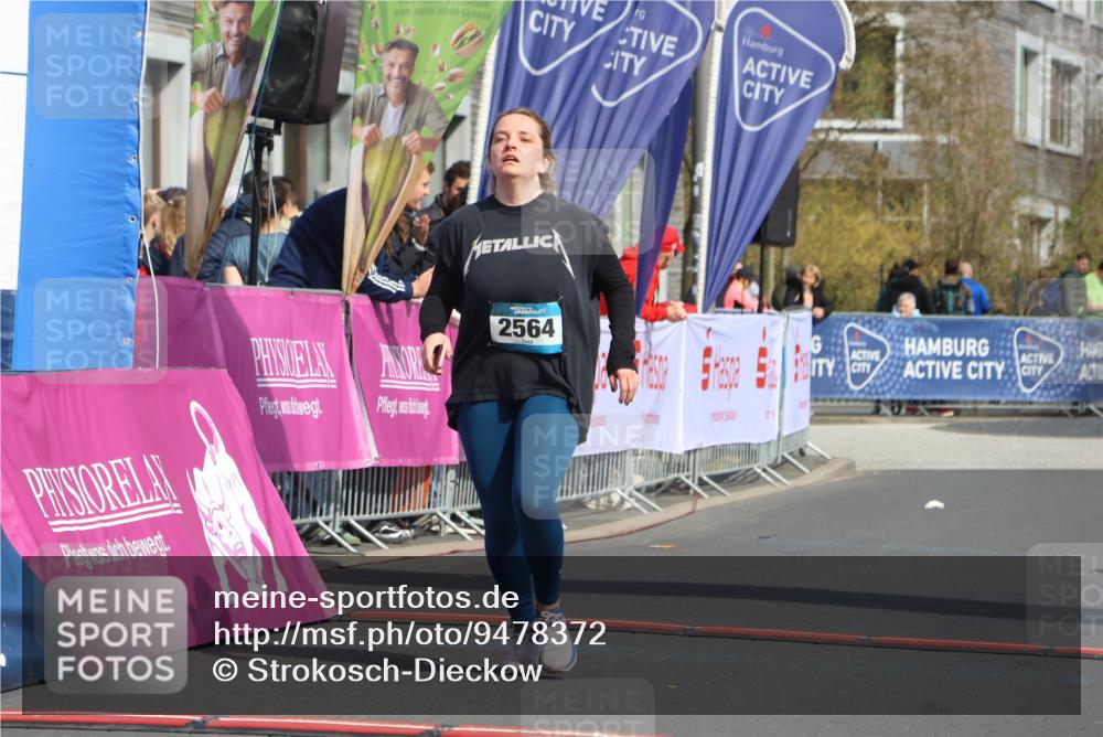 12.04.2026 - 45. Internationalen Wilhelmsburger Insellauf Strokosch-Dieckow http://msf.ph/oto/9478372 12.04.2026 11:42:19 Ziel 2564 meine-sportfotos.de