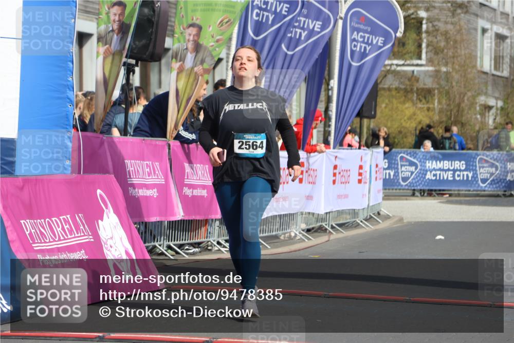 12.04.2026 - 45. Internationalen Wilhelmsburger Insellauf Strokosch-Dieckow http://msf.ph/oto/9478385 12.04.2026 11:42:19 Ziel 2564 meine-sportfotos.de