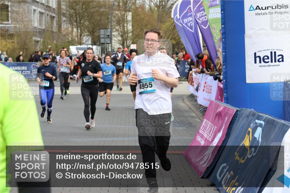 12.04.2026 - 45. Internationalen Wilhelmsburger Insellauf Strokosch-Dieckow http://msf.ph/oto/9478515 12.04.2026 12:58:32 Ziel 5214, 4955, 3396, 5228, 5689, 2771, 5687 meine-sportfotos.de