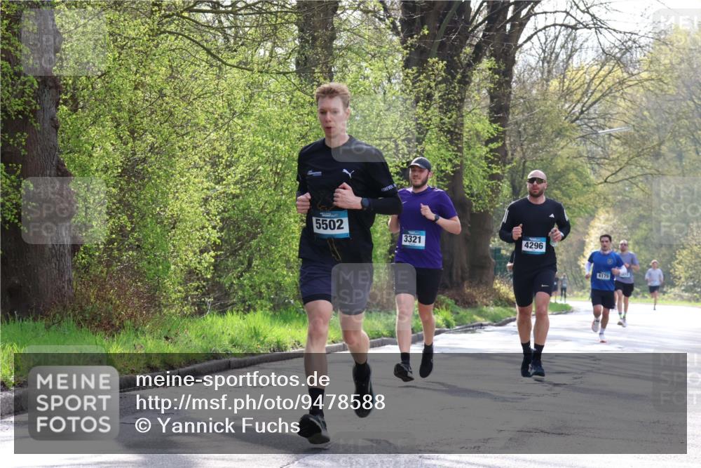 12.04.2026 - 45. Internationalen Wilhelmsburger Insellauf Yannick Fuchs http://msf.ph/oto/9478588 12.04.2026 10:16:05 Laufen 5502, 3321, 4296, 4175 meine-sportfotos.de