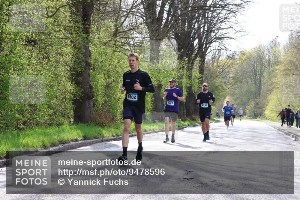 12.04.2026 - 45. Internationalen Wilhelmsburger Insellauf Yannick Fuchs http://msf.ph/oto/9478596 12.04.2026 10:16:05 Laufen 5502, 3321, 4296, 4175 meine-sportfotos.de