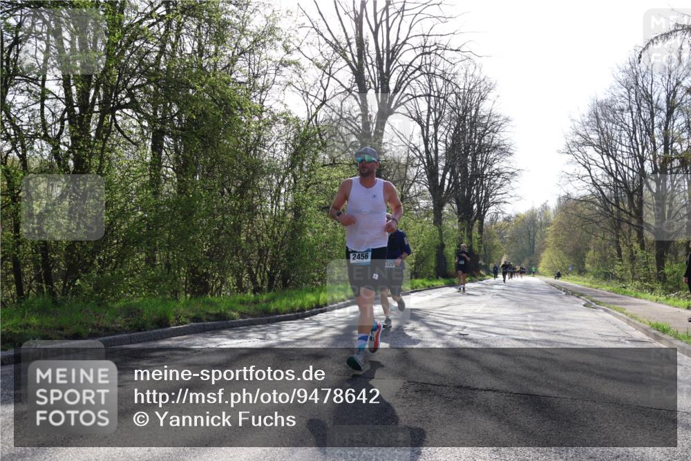 12.04.2026 - 45. Internationalen Wilhelmsburger Insellauf Yannick Fuchs http://msf.ph/oto/9478642 12.04.2026 10:29:23 Laufen  meine-sportfotos.de