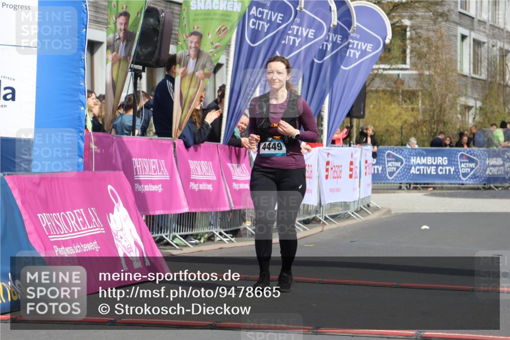12.04.2026 - 45. Internationalen Wilhelmsburger Insellauf Strokosch-Dieckow http://msf.ph/oto/9478665 12.04.2026 11:43:15 Ziel  meine-sportfotos.de