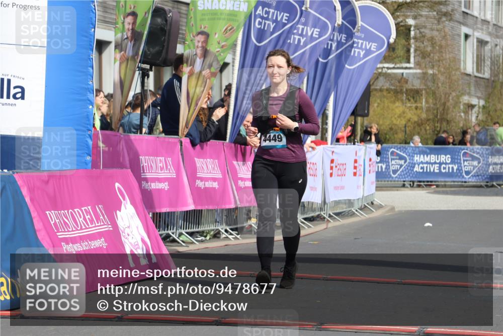 12.04.2026 - 45. Internationalen Wilhelmsburger Insellauf Strokosch-Dieckow http://msf.ph/oto/9478677 12.04.2026 11:43:15 Ziel  meine-sportfotos.de