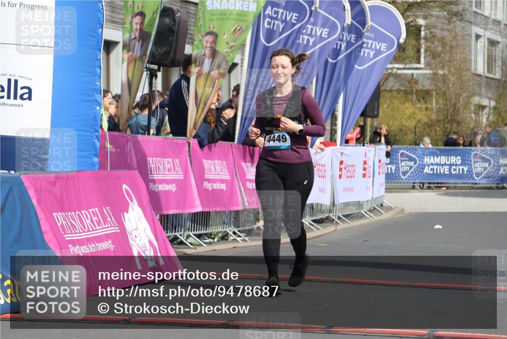 12.04.2026 - 45. Internationalen Wilhelmsburger Insellauf Strokosch-Dieckow http://msf.ph/oto/9478687 12.04.2026 11:43:15 Ziel  meine-sportfotos.de
