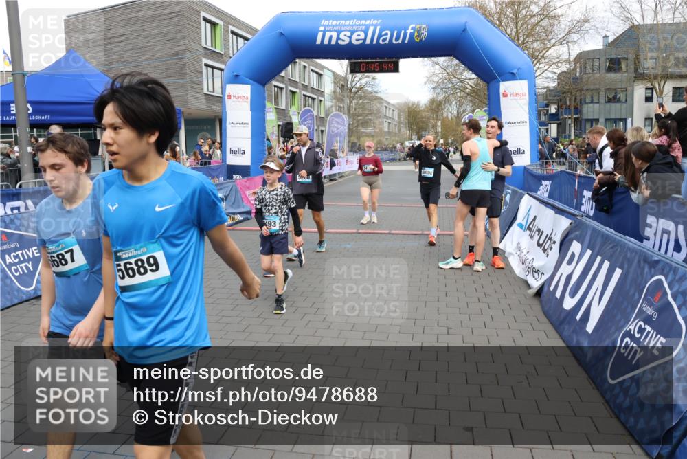 12.04.2026 - 45. Internationalen Wilhelmsburger Insellauf Strokosch-Dieckow http://msf.ph/oto/9478688 12.04.2026 12:58:43 Ziel 3152, 4535, 5260, 2493, 2550, 3479 meine-sportfotos.de