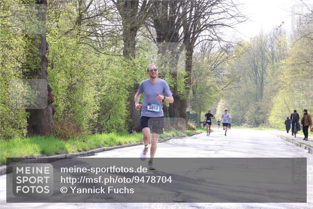 12.04.2026 - 45. Internationalen Wilhelmsburger Insellauf Yannick Fuchs http://msf.ph/oto/9478704 12.04.2026 10:16:16 Laufen 3812 meine-sportfotos.de